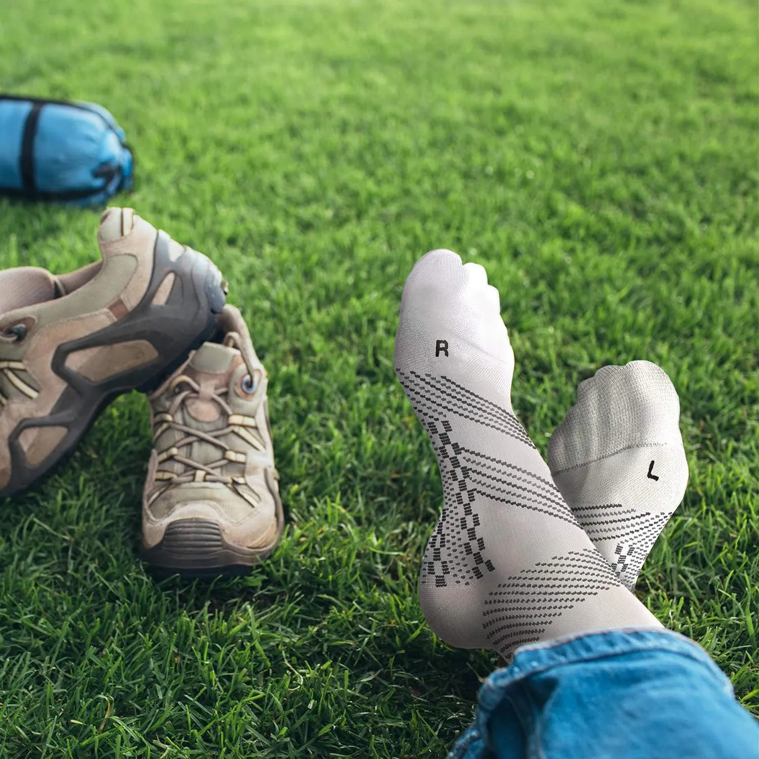 TechWare Pro Plantar Fasciitis Socks - Ankle Compression Socks for Women & Men. Achilles Tendonitis Brace & Foot Arch Support